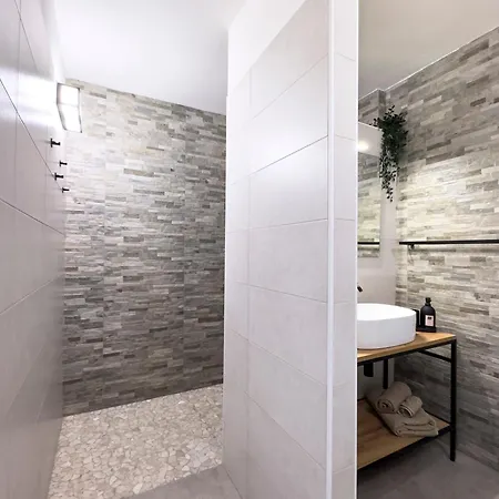 Pensionat Il Moro Sulla Via Del Ponte