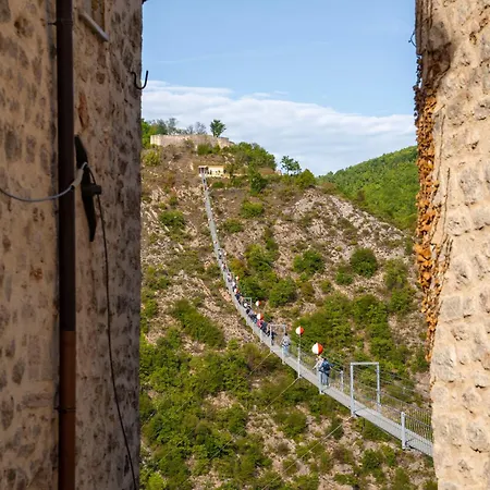 Il Moro Sulla Via Del Ponte Sellano