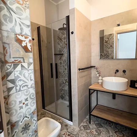 Il Moro Sulla Via Del Ponte 3*