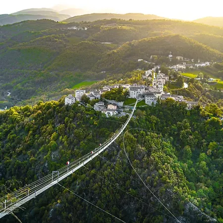 Il Moro Sulla Via Del Ponte Pensionat Sellano