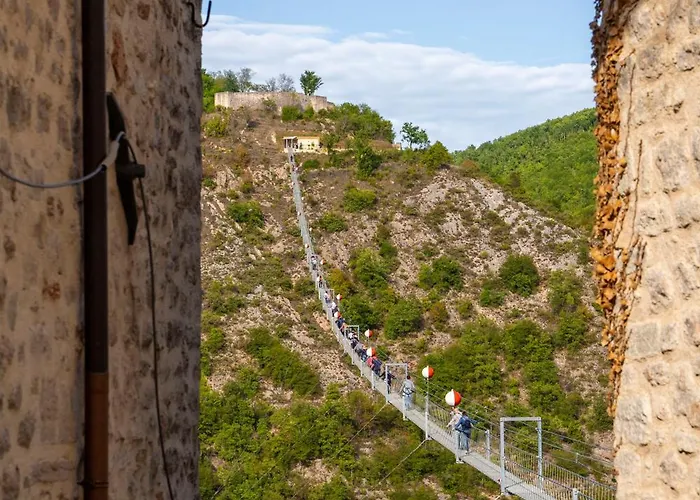 Il Moro Sulla Via Del Ponte Sellano