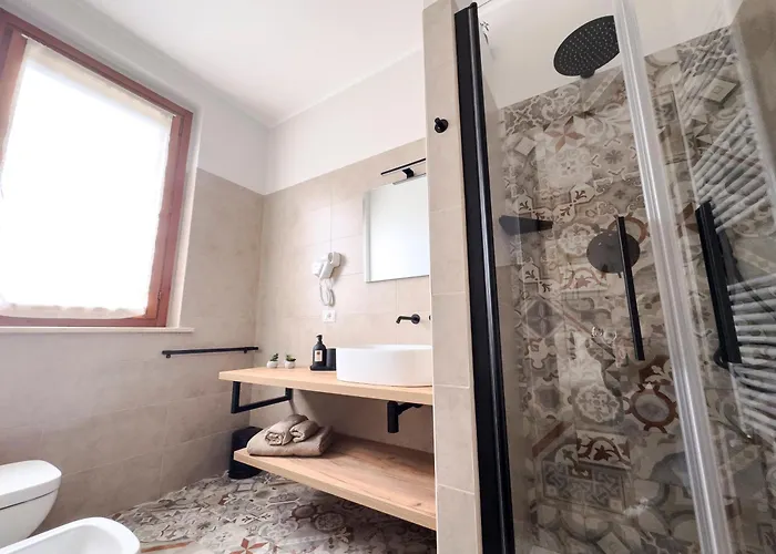 Il Moro Sulla Via Del Ponte 3*